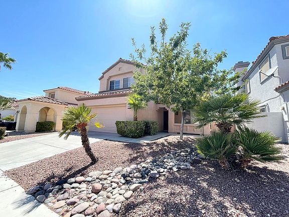 2nd image of 1409 Country Hollow Dr