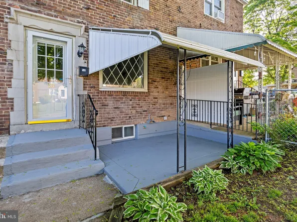 333 Westpark Ln, Clifton Heights, PA 19018