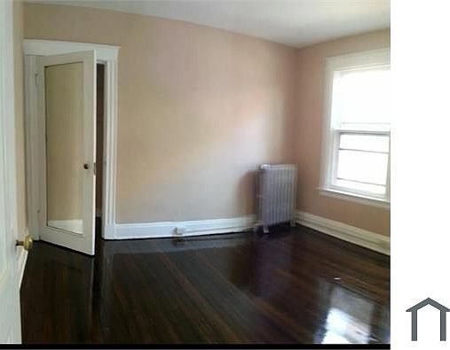 4th image of 2657 Highland Ave #2