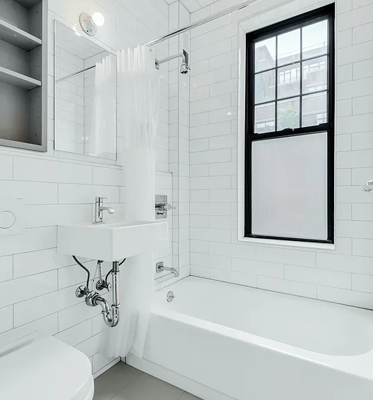 145 W 12th St #6-2 — Photo 8