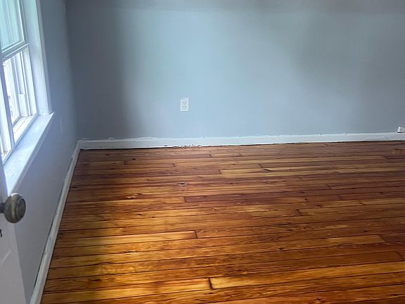 2nd image of 66 Tiffany Pl #3RDFL