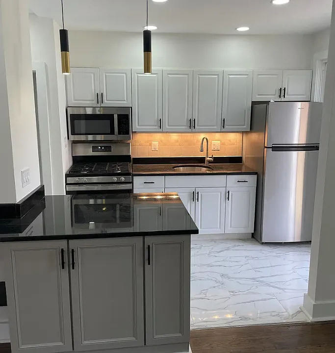 246 Division Ave NE