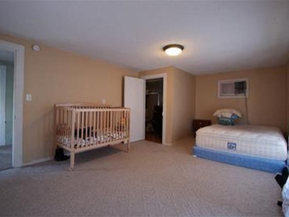 4th image of 805 10th St W APT 3