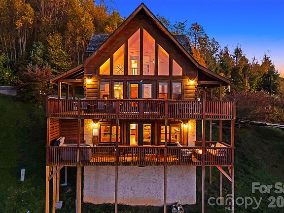 2nd image of 121 Scenic Wolf Dr