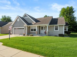 1012 Coral Springs Dr, Portage, MI 49002