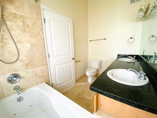 271 E Ailee Ln — Photo 12