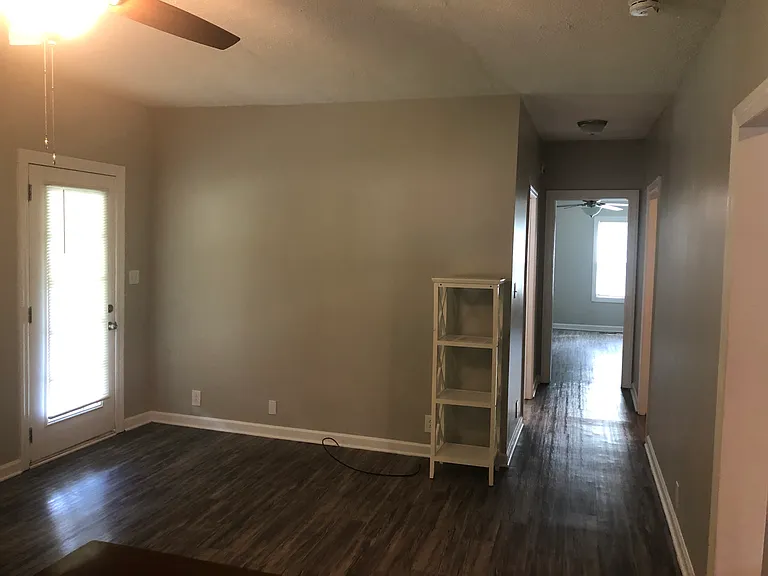 1290 Louisville Hwy — Photo 17