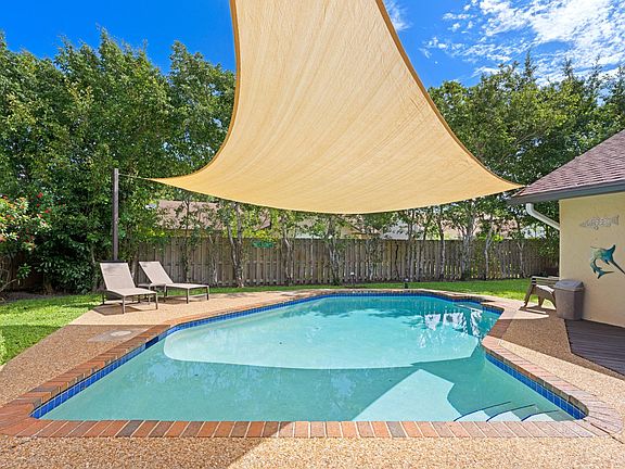 4th image of 1331 Fulmar Drive