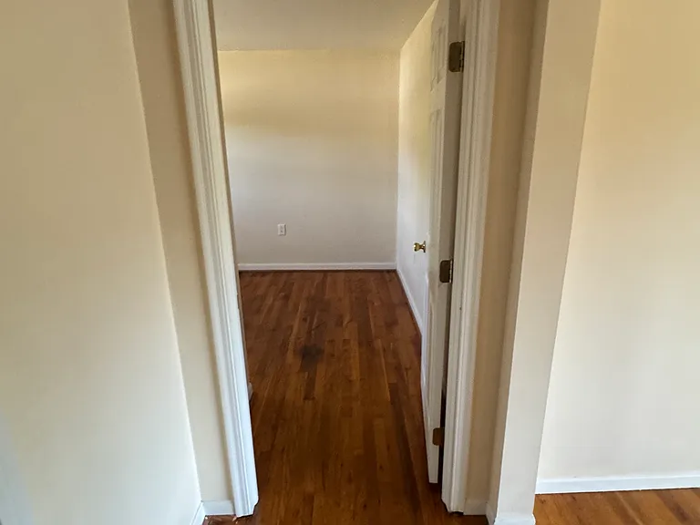1014 Elm St #7 — Photo 6