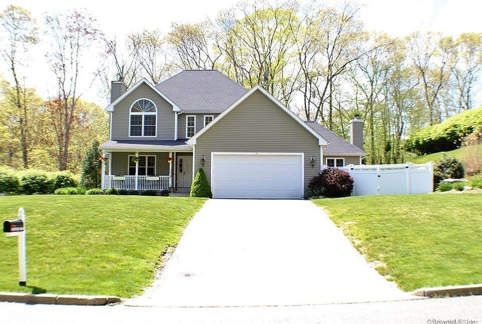 1st image of 22 Parkwood Drive