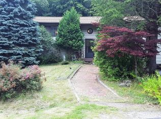2 Ray Ln, Loch Sheldrake, NY 12759