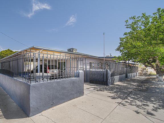 2nd image of 4615 Comanche Ave
