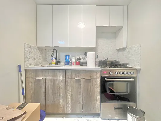 Rented by Doorway NYC, LLC | media 12