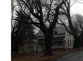 4215 Farmersville Rd, Bethlehem, PA 18020