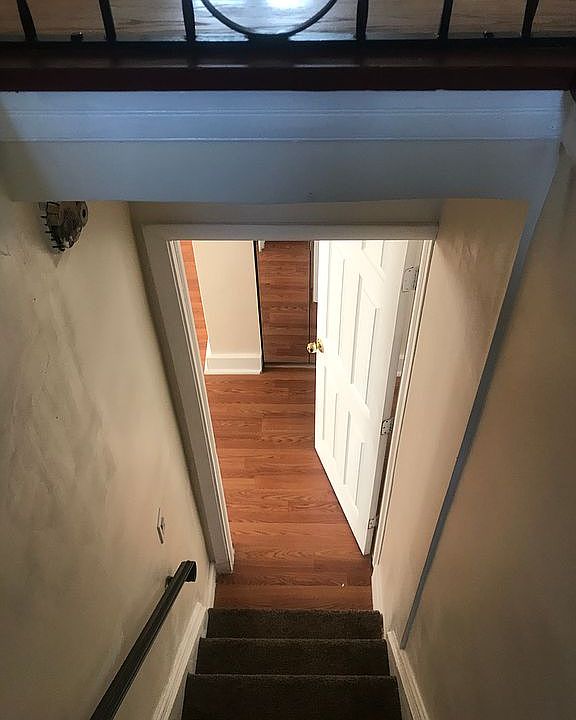 1st image of 18 Robinwood Ave