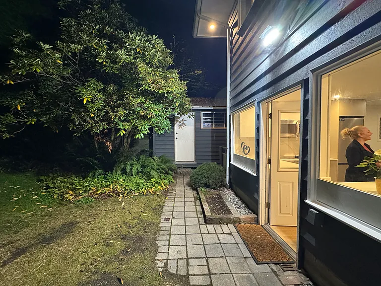 810 Burley Dr #15 — Photo 18