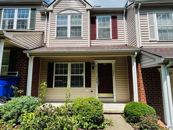 120 Willow Oak Dr, Christiansburg, VA 24073