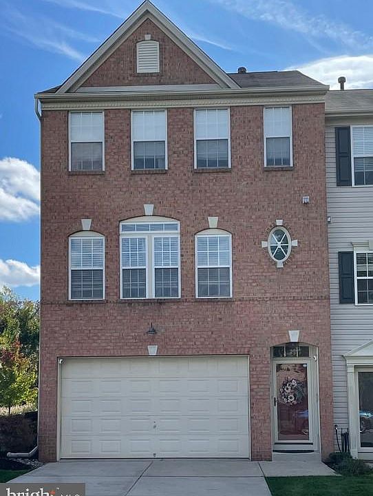 1st image of 212 Ironwood Dr