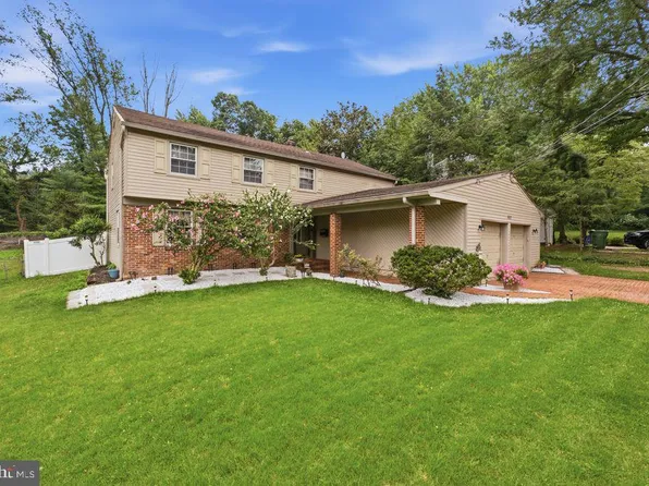 557 Covered Brg, Cherry Hill, NJ 08034