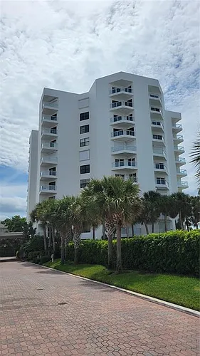 1000 Longboat Club Rd Photo 1