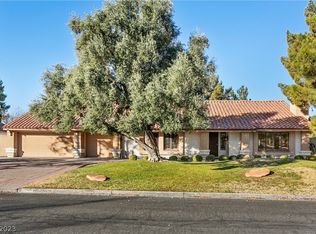 2250 Darwin Cir, Henderson, NV 89014