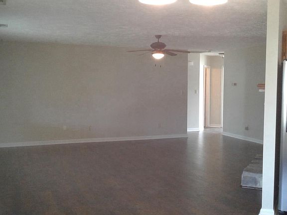 5th image of 3510 Chaucer Dr