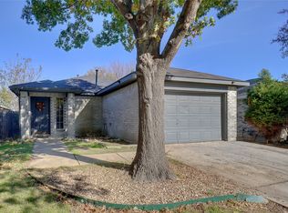 825 Savage Dr, Denton, TX 76207