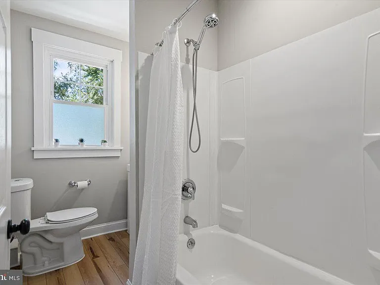 158 Lafayette Rd — Photo 25