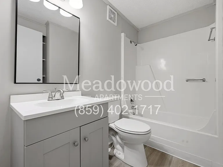 Meadowood Apartments — Photo 24