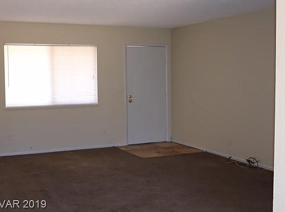 4th image of 837 Dusk Dr
