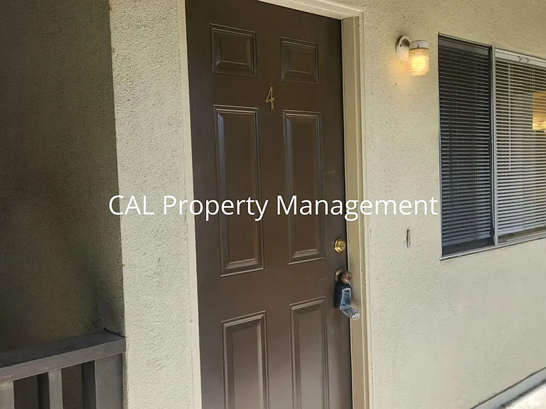 656 Central Ave — Photo 4