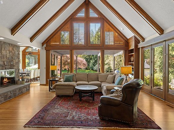 5th image of 21469 Waterford Pl