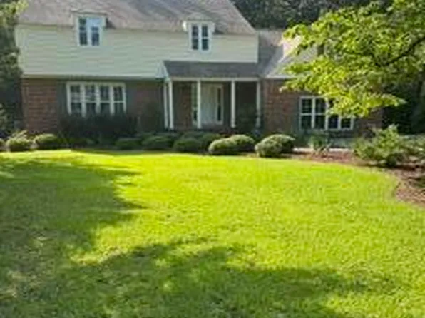 327 Plantation Drive, New Bern, NC 28562