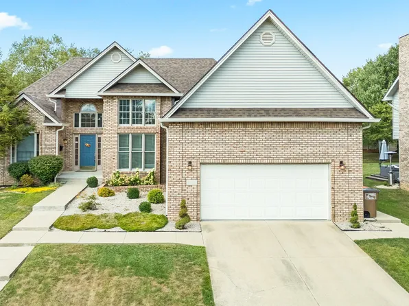 6044 Chinkapin Dr, Columbus, IN 47201