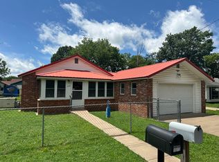 1620 Roark Ave, Seneca, MO 64865