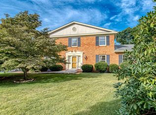 903 Walker Dr, Radford, VA 24141