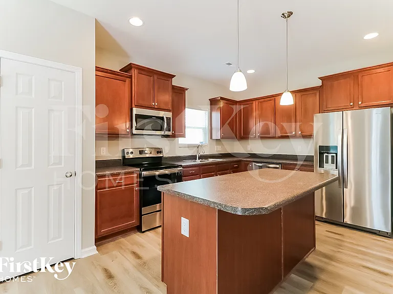 6328 Bunker Hill Dr — Photo 5