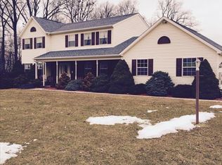 390 Glenville Rd, Hanover, PA 17331