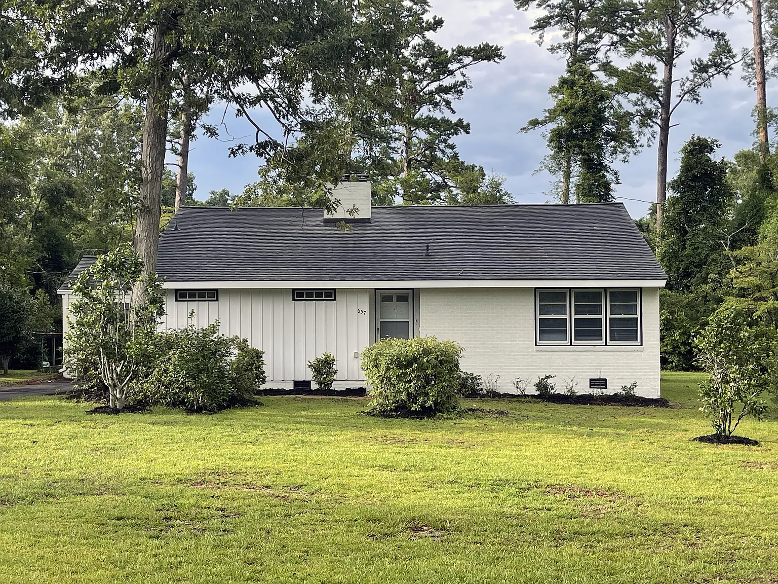 3 bed, 1628 sqft, $1,800 — Photo 2