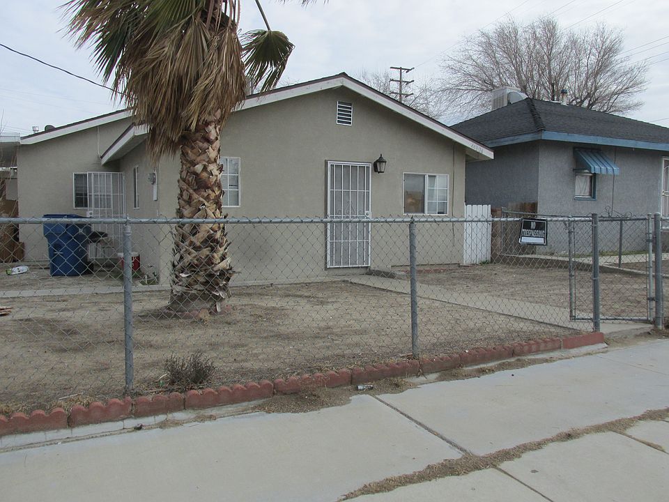 1st image of 44806 Redwood Ave
