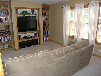 1st Floor Den
