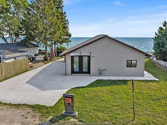 4th image of 620 Point Pelee Dr