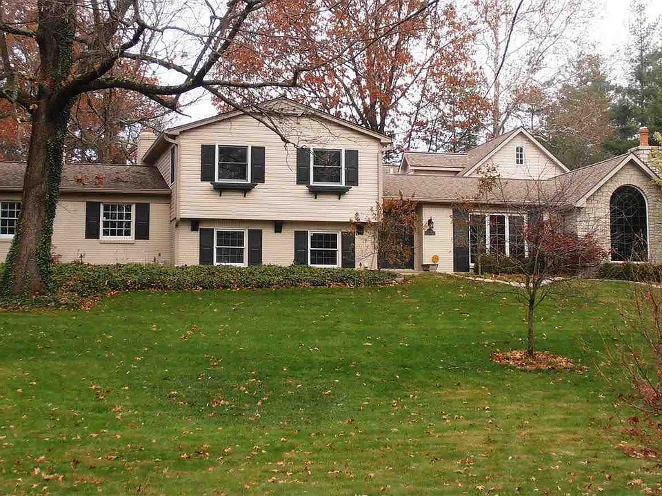 1st image of 4395 W Crestwood Dr