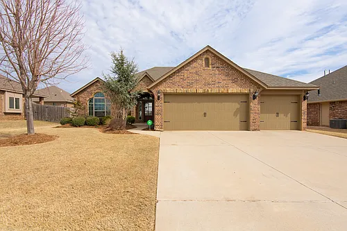 2124 Newbrook Dr Photo 1