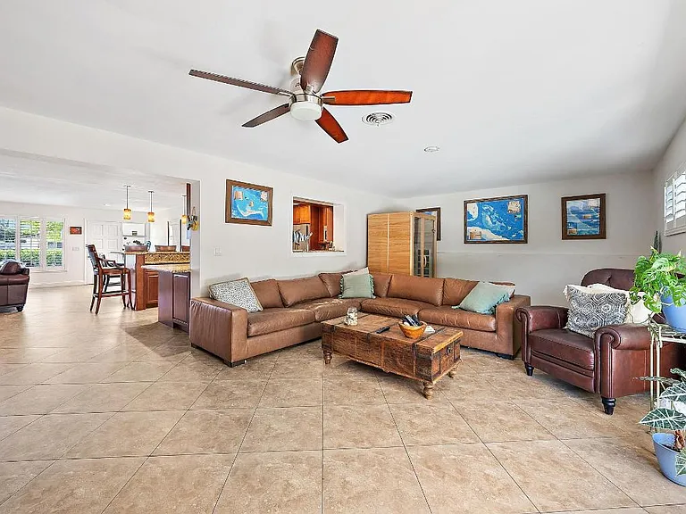 409 Lighthouse Dr — Photo 12