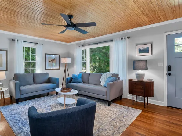 260 E Connecticut Ave, Southern Pines, NC 28387