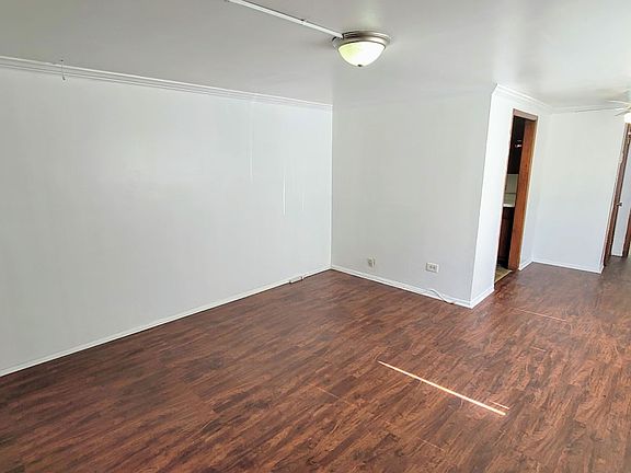 3rd image of 2300 Washington Ave