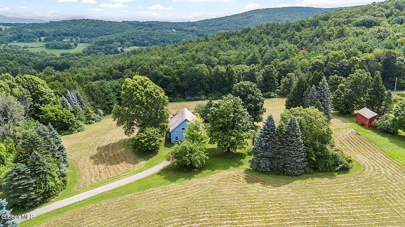 2nd image of 601 Dunbar Road