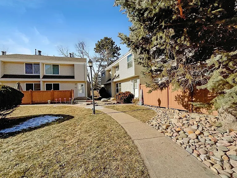 4262 E Maplewood Way — Photo 27