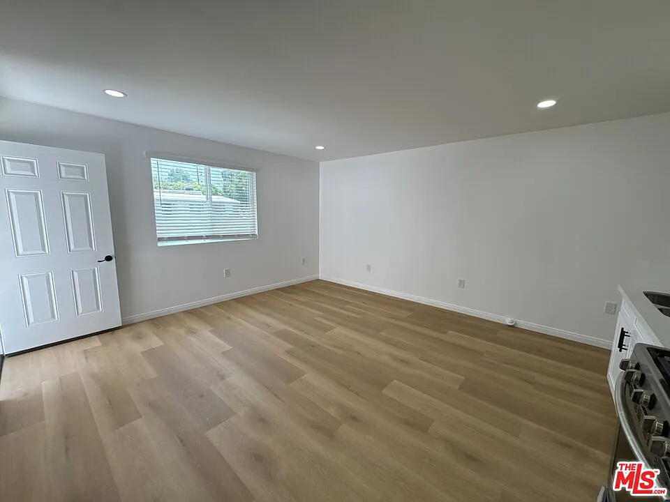 Studio, 1.0 bath, 500 sqft, $2,200 — Photo 4